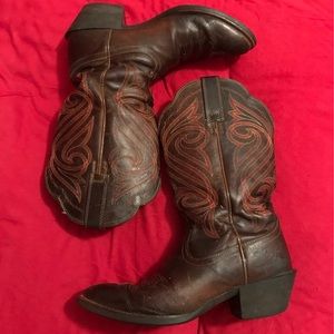 Ariat 6.5 round toe boots